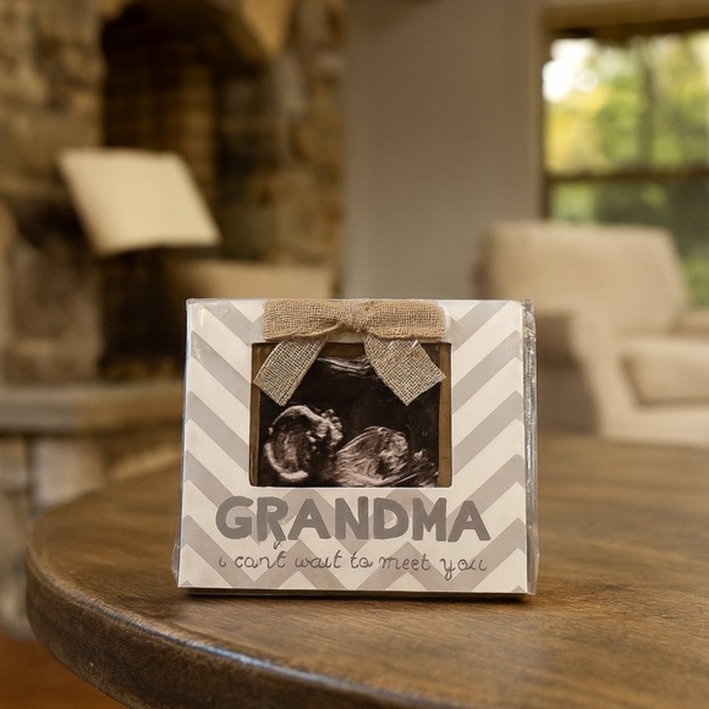 Pearhead Grandma “I can’t wait to meet you” Sonogram Picture Frame